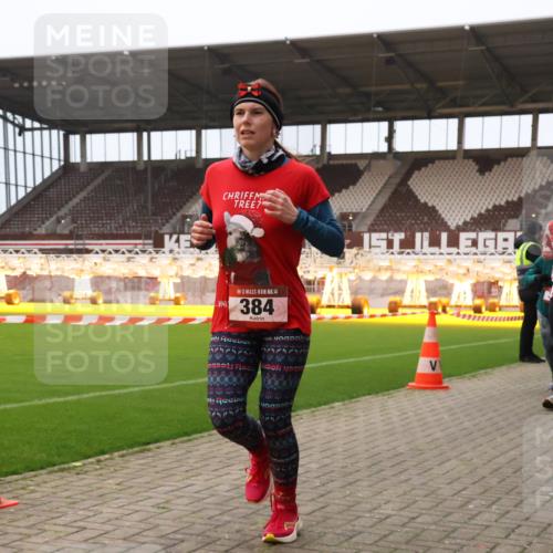 08.12.2024 - St. Pauli X-Mass-Run No. 14 Yannick Fuchs http://msf.ph/oto/7475319 08.12.2024 09:57:05 Ziel 364, 384, 420, 755, 763, 904, 1291, 1741, 1982, 2267, 3022, 3139 meine-sportfotos.de