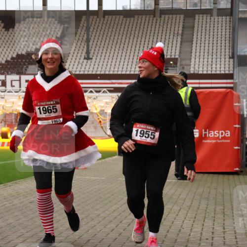 08.12.2024 - St. Pauli X-Mass-Run No. 14 Yannick Fuchs http://msf.ph/oto/7475328 08.12.2024 10:10:05 Ziel 290, 361, 894, 1098, 1641, 1648, 1955, 1965, 3123 meine-sportfotos.de