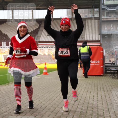 08.12.2024 - St. Pauli X-Mass-Run No. 14 Yannick Fuchs http://msf.ph/oto/7475348 08.12.2024 10:10:06 Ziel 290, 361, 894, 1098, 1641, 1648, 1955, 1965, 3123 meine-sportfotos.de
