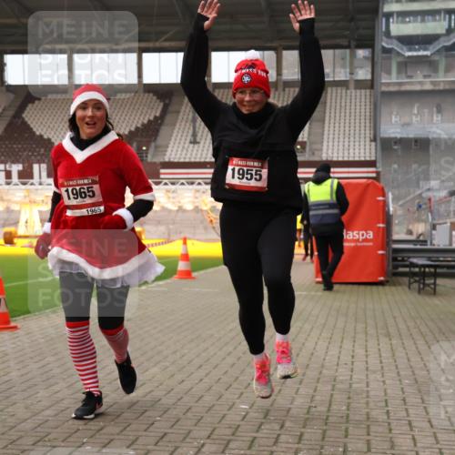 08.12.2024 - St. Pauli X-Mass-Run No. 14 Yannick Fuchs http://msf.ph/oto/7475351 08.12.2024 10:10:06 Ziel 290, 361, 894, 1098, 1641, 1648, 1955, 1965, 3123 meine-sportfotos.de