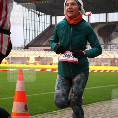 08.12.2024 - St. Pauli X-Mass-Run No. 14 Yannick Fuchs http://msf.ph/oto/7475358 08.12.2024 09:57:08 Ziel 364, 384, 420, 755, 763, 904, 1291, 1741, 1982, 2267, 3022, 3139, 3162 meine-sportfotos.de