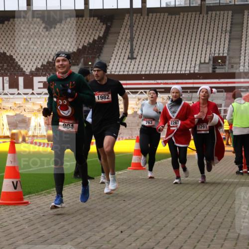 08.12.2024 - St. Pauli X-Mass-Run No. 14 Yannick Fuchs http://msf.ph/oto/7475429 08.12.2024 09:57:13 Ziel 364, 384, 420, 755, 763, 904, 1291, 1982, 2267, 3022, 3162 meine-sportfotos.de
