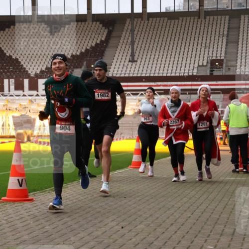 08.12.2024 - St. Pauli X-Mass-Run No. 14 Yannick Fuchs http://msf.ph/oto/7475433 08.12.2024 09:57:13 Ziel 364, 384, 420, 755, 763, 904, 1291, 1982, 2267, 3022, 3162 meine-sportfotos.de