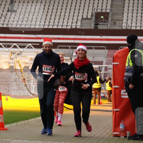 08.12.2024 - St. Pauli X-Mass-Run No. 14 Yannick Fuchs http://msf.ph/oto/7475455 08.12.2024 10:10:11 Ziel 290, 882, 894, 1098, 1641, 1648, 1955, 1965, 3123 meine-sportfotos.de