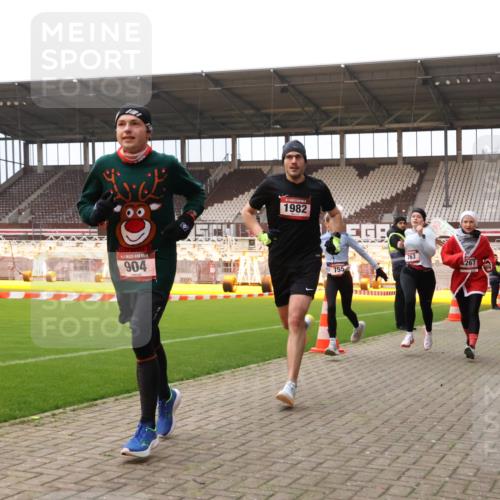 08.12.2024 - St. Pauli X-Mass-Run No. 14 Yannick Fuchs http://msf.ph/oto/7475466 08.12.2024 09:57:14 Ziel 364, 420, 755, 763, 904, 1291, 1982, 2267, 3022, 3162 meine-sportfotos.de