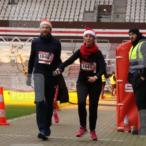 08.12.2024 - St. Pauli X-Mass-Run No. 14 Yannick Fuchs http://msf.ph/oto/7475468 08.12.2024 10:10:12 Ziel 239, 882, 894, 1098, 1641, 1648, 1955, 1965, 3123 meine-sportfotos.de