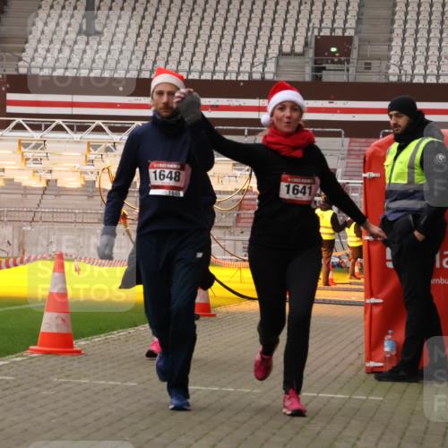 08.12.2024 - St. Pauli X-Mass-Run No. 14 Yannick Fuchs http://msf.ph/oto/7475481 08.12.2024 10:10:13 Ziel 239, 882, 894, 1098, 1641, 1648, 1955, 1965, 3123 meine-sportfotos.de