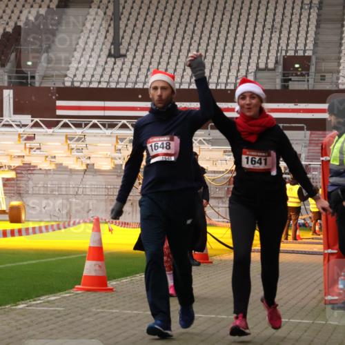 08.12.2024 - St. Pauli X-Mass-Run No. 14 Yannick Fuchs http://msf.ph/oto/7475493 08.12.2024 10:10:13 Ziel 239, 882, 894, 1098, 1641, 1648, 1955, 1965, 3123 meine-sportfotos.de
