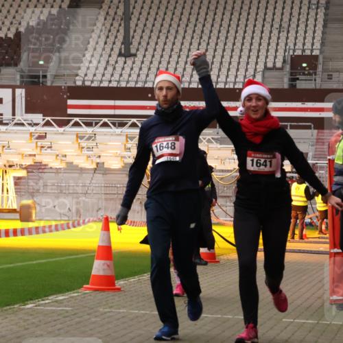 08.12.2024 - St. Pauli X-Mass-Run No. 14 Yannick Fuchs http://msf.ph/oto/7475495 08.12.2024 10:10:13 Ziel 239, 882, 894, 1098, 1641, 1648, 1955, 1965, 3123 meine-sportfotos.de