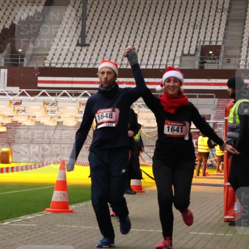 08.12.2024 - St. Pauli X-Mass-Run No. 14 Yannick Fuchs http://msf.ph/oto/7475499 08.12.2024 10:10:13 Ziel 239, 882, 894, 1098, 1641, 1648, 1955, 1965, 3123 meine-sportfotos.de