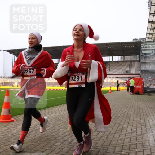 08.12.2024 - St. Pauli X-Mass-Run No. 14 Yannick Fuchs http://msf.ph/oto/7475559 08.12.2024 09:57:17 Ziel 755, 763, 904, 1291, 1982, 2267, 3022, 3162 meine-sportfotos.de