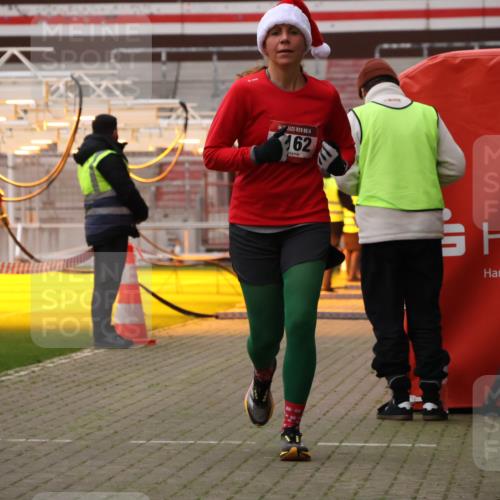 08.12.2024 - St. Pauli X-Mass-Run No. 14 Yannick Fuchs http://msf.ph/oto/7475570 08.12.2024 09:57:20 Ziel 755, 763, 904, 1291, 1982, 2267, 3162 meine-sportfotos.de