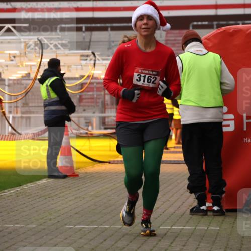 08.12.2024 - St. Pauli X-Mass-Run No. 14 Yannick Fuchs http://msf.ph/oto/7475574 08.12.2024 09:57:20 Ziel 755, 763, 904, 1291, 1982, 2267, 3162 meine-sportfotos.de