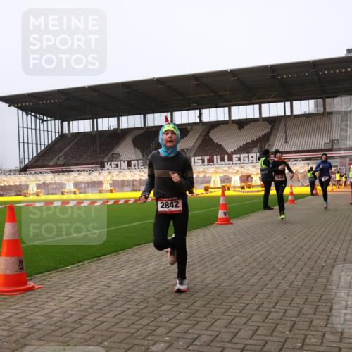 08.12.2024 - St. Pauli X-Mass-Run No. 14 Yannick Fuchs http://msf.ph/oto/7475716 08.12.2024 09:57:45 Ziel 391, 2840, 2842, 3258 meine-sportfotos.de