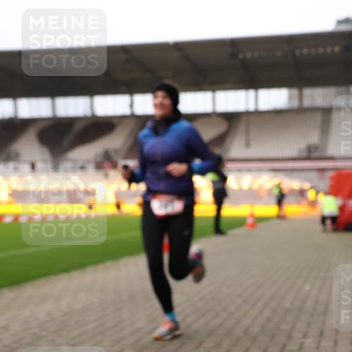 08.12.2024 - St. Pauli X-Mass-Run No. 14 Yannick Fuchs http://msf.ph/oto/7475800 08.12.2024 09:57:49 Ziel 391, 510, 1532, 2840, 2842 meine-sportfotos.de