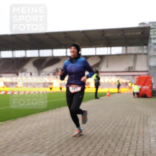 08.12.2024 - St. Pauli X-Mass-Run No. 14 Yannick Fuchs http://msf.ph/oto/7475803 08.12.2024 09:57:49 Ziel 391, 510, 1532, 2840, 2842 meine-sportfotos.de