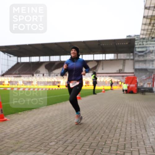 08.12.2024 - St. Pauli X-Mass-Run No. 14 Yannick Fuchs http://msf.ph/oto/7475806 08.12.2024 09:57:49 Ziel 391, 510, 1532, 2840, 2842 meine-sportfotos.de