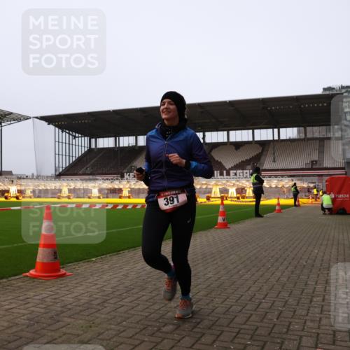 08.12.2024 - St. Pauli X-Mass-Run No. 14 Yannick Fuchs http://msf.ph/oto/7475813 08.12.2024 09:57:49 Ziel 391, 510, 1532, 2840, 2842 meine-sportfotos.de