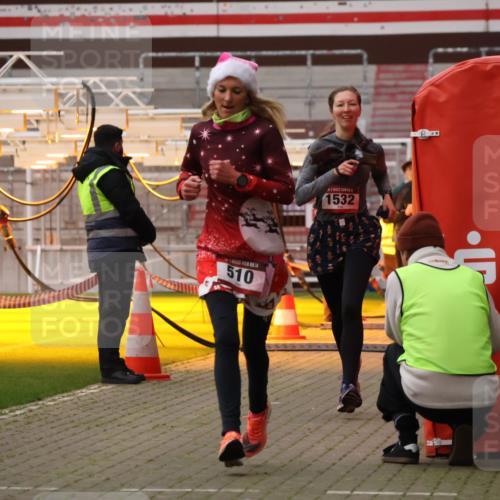 08.12.2024 - St. Pauli X-Mass-Run No. 14 Yannick Fuchs http://msf.ph/oto/7475844 08.12.2024 09:57:59 Ziel 510, 1532, 1789, 2934, 2943, 2944, 3092, 3171 meine-sportfotos.de