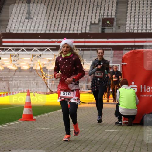 08.12.2024 - St. Pauli X-Mass-Run No. 14 Yannick Fuchs http://msf.ph/oto/7475854 08.12.2024 09:58:00 Ziel 510, 1532, 1789, 2934, 2943, 2944, 3092, 3171 meine-sportfotos.de
