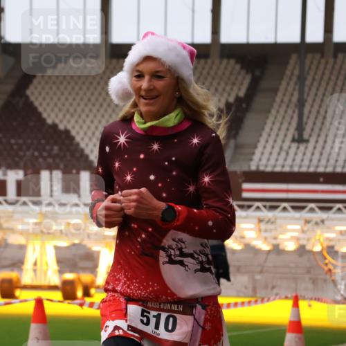 08.12.2024 - St. Pauli X-Mass-Run No. 14 Yannick Fuchs http://msf.ph/oto/7475878 08.12.2024 09:58:03 Ziel 510, 1532, 1789, 2872, 2934, 2943, 2944, 3092, 3171 meine-sportfotos.de