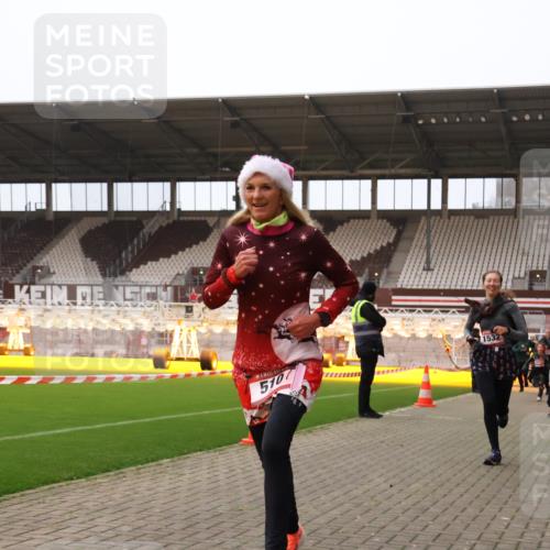 08.12.2024 - St. Pauli X-Mass-Run No. 14 Yannick Fuchs http://msf.ph/oto/7475893 08.12.2024 09:58:03 Ziel 510, 1532, 1789, 2872, 2934, 2943, 2944, 3092, 3171 meine-sportfotos.de