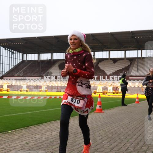 08.12.2024 - St. Pauli X-Mass-Run No. 14 Yannick Fuchs http://msf.ph/oto/7475900 08.12.2024 09:58:03 Ziel 510, 1532, 1789, 2872, 2934, 2943, 2944, 3092, 3171 meine-sportfotos.de