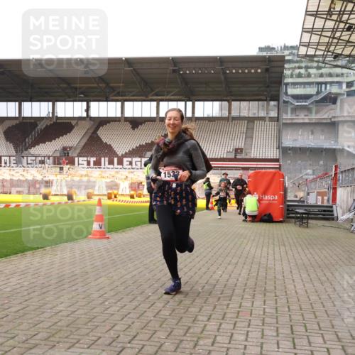 08.12.2024 - St. Pauli X-Mass-Run No. 14 Yannick Fuchs http://msf.ph/oto/7475921 08.12.2024 09:58:05 Ziel 510, 1396, 1397, 1532, 1789, 2872, 2934, 2943, 2944, 3092, 3171 meine-sportfotos.de