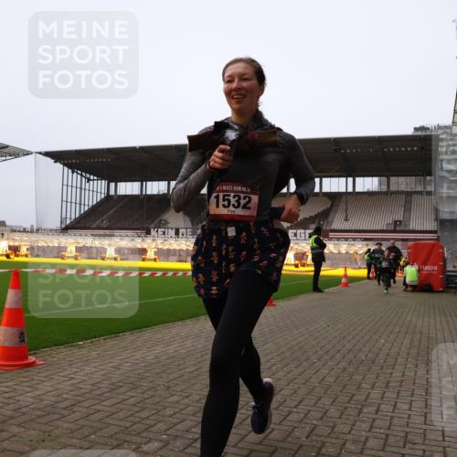 08.12.2024 - St. Pauli X-Mass-Run No. 14 Yannick Fuchs http://msf.ph/oto/7475953 08.12.2024 09:58:06 Ziel 510, 1075, 1080, 1396, 1397, 1532, 1789, 2872, 2934, 2943, 2944, 3092, 3171 meine-sportfotos.de