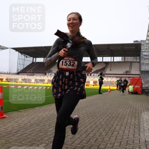 08.12.2024 - St. Pauli X-Mass-Run No. 14 Yannick Fuchs http://msf.ph/oto/7475956 08.12.2024 09:58:06 Ziel 510, 1075, 1080, 1396, 1397, 1532, 1789, 2872, 2934, 2943, 2944, 3092, 3171 meine-sportfotos.de