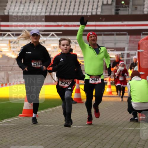 08.12.2024 - St. Pauli X-Mass-Run No. 14 Yannick Fuchs http://msf.ph/oto/7476053 08.12.2024 09:58:13 Ziel 55, 880, 1075, 1080, 1396, 1397, 1532, 1789, 2872, 2934, 2943, 2944, 3092, 3171 meine-sportfotos.de