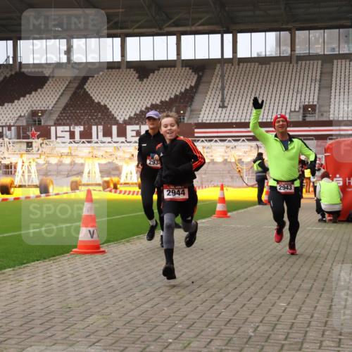 08.12.2024 - St. Pauli X-Mass-Run No. 14 Yannick Fuchs http://msf.ph/oto/7476110 08.12.2024 09:58:14 Ziel 55, 880, 1075, 1080, 1396, 1397, 1789, 2872, 2934, 2943, 2944, 3092, 3171 meine-sportfotos.de