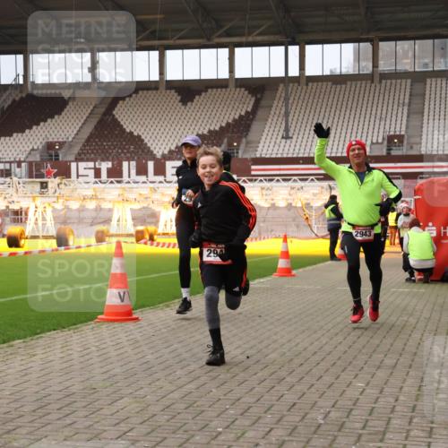 08.12.2024 - St. Pauli X-Mass-Run No. 14 Yannick Fuchs http://msf.ph/oto/7476113 08.12.2024 09:58:14 Ziel 55, 880, 1075, 1080, 1396, 1397, 1789, 2872, 2934, 2943, 2944, 3092, 3171 meine-sportfotos.de