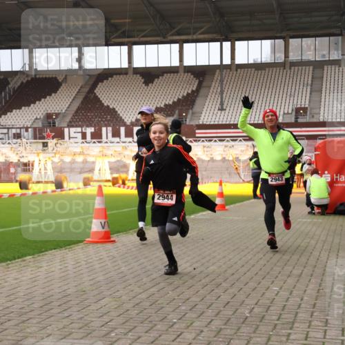 08.12.2024 - St. Pauli X-Mass-Run No. 14 Yannick Fuchs http://msf.ph/oto/7476116 08.12.2024 09:58:14 Ziel 55, 880, 1075, 1080, 1396, 1397, 1789, 2872, 2934, 2943, 2944, 3092, 3171 meine-sportfotos.de