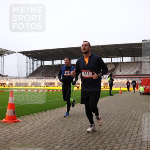 08.12.2024 - St. Pauli X-Mass-Run No. 14 Yannick Fuchs http://msf.ph/oto/7476503 08.12.2024 09:58:40 Ziel 49, 111, 488, 802, 832, 989, 1105, 1119, 1864, 2428, 2722, 2984, 3109 meine-sportfotos.de