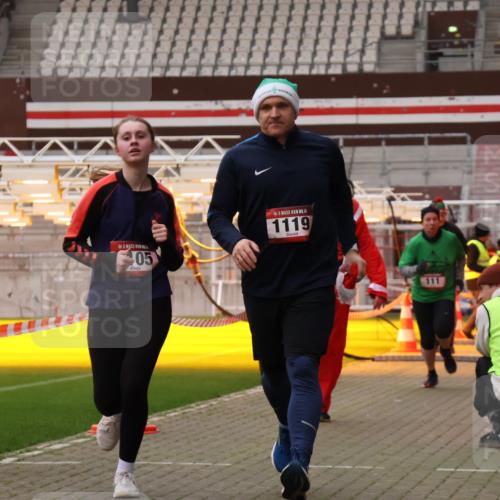 08.12.2024 - St. Pauli X-Mass-Run No. 14 Yannick Fuchs http://msf.ph/oto/7476538 08.12.2024 09:58:43 Ziel 49, 111, 488, 832, 989, 1105, 1119, 1864, 2428, 2722 meine-sportfotos.de