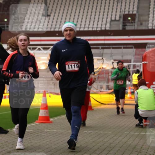 08.12.2024 - St. Pauli X-Mass-Run No. 14 Yannick Fuchs http://msf.ph/oto/7476557 08.12.2024 09:58:43 Ziel 49, 111, 488, 832, 989, 1105, 1119, 1864, 2428, 2722 meine-sportfotos.de