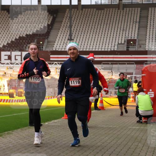 08.12.2024 - St. Pauli X-Mass-Run No. 14 Yannick Fuchs http://msf.ph/oto/7476564 08.12.2024 09:58:44 Ziel 49, 111, 488, 832, 989, 1105, 1119, 1864, 2428, 2722 meine-sportfotos.de