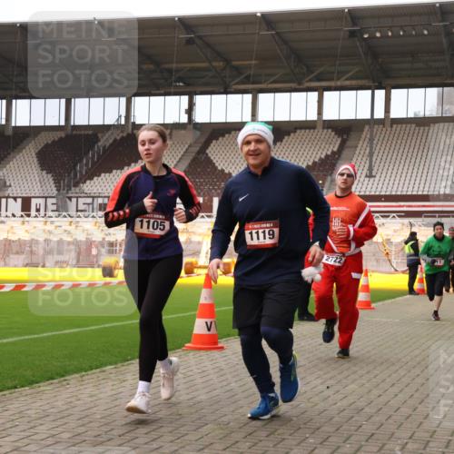 08.12.2024 - St. Pauli X-Mass-Run No. 14 Yannick Fuchs http://msf.ph/oto/7476601 08.12.2024 09:58:46 Ziel 49, 111, 488, 832, 989, 1105, 1119, 1864, 2428, 2722 meine-sportfotos.de