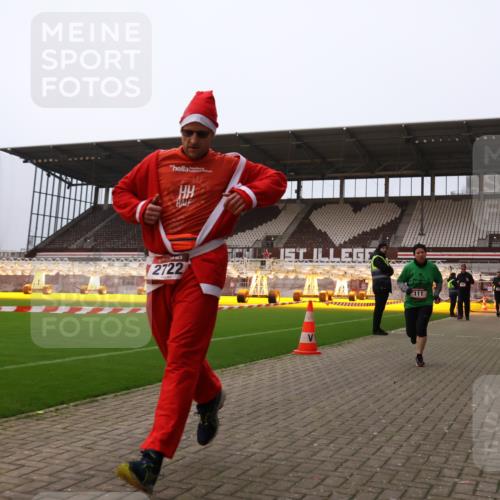 08.12.2024 - St. Pauli X-Mass-Run No. 14 Yannick Fuchs http://msf.ph/oto/7476640 08.12.2024 09:58:48 Ziel 111, 488, 832, 989, 1105, 1119, 2722 meine-sportfotos.de