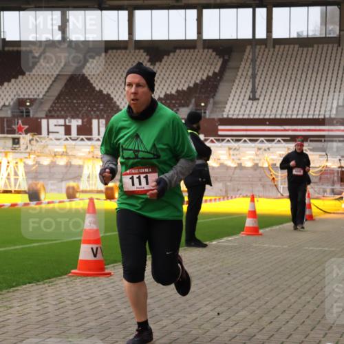 08.12.2024 - St. Pauli X-Mass-Run No. 14 Yannick Fuchs http://msf.ph/oto/7476643 08.12.2024 09:58:48 Ziel 111, 488, 832, 989, 1105, 1119, 2722 meine-sportfotos.de
