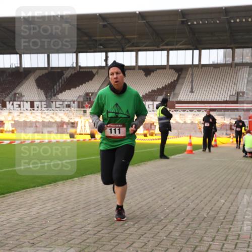 08.12.2024 - St. Pauli X-Mass-Run No. 14 Yannick Fuchs http://msf.ph/oto/7476661 08.12.2024 09:58:49 Ziel 111, 488, 989, 1105, 1119, 2722 meine-sportfotos.de