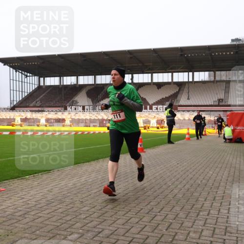 08.12.2024 - St. Pauli X-Mass-Run No. 14 Yannick Fuchs http://msf.ph/oto/7476672 08.12.2024 09:58:49 Ziel 111, 488, 989, 1105, 1119, 2722 meine-sportfotos.de