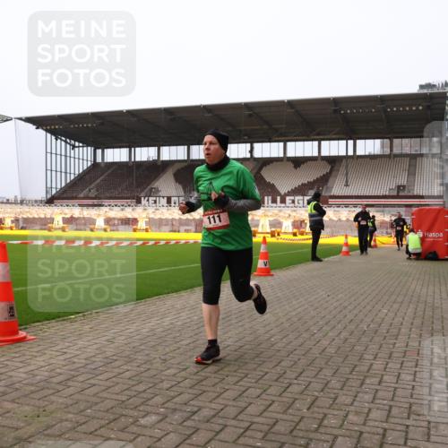 08.12.2024 - St. Pauli X-Mass-Run No. 14 Yannick Fuchs http://msf.ph/oto/7476677 08.12.2024 09:58:49 Ziel 111, 488, 989, 1105, 1119, 2722 meine-sportfotos.de