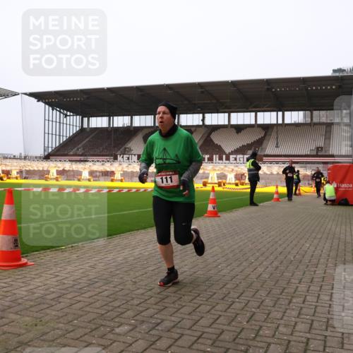 08.12.2024 - St. Pauli X-Mass-Run No. 14 Yannick Fuchs http://msf.ph/oto/7476680 08.12.2024 09:58:49 Ziel 111, 488, 989, 1105, 1119, 2722 meine-sportfotos.de