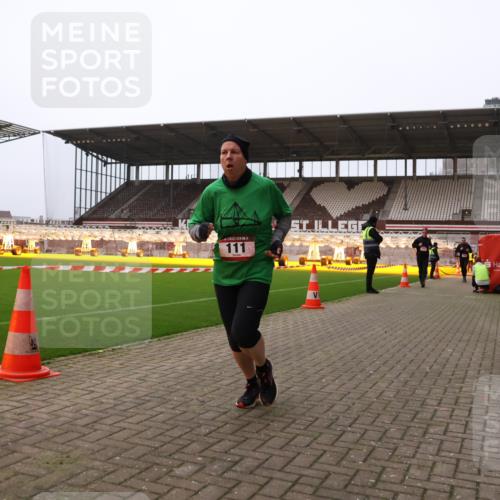 08.12.2024 - St. Pauli X-Mass-Run No. 14 Yannick Fuchs http://msf.ph/oto/7476683 08.12.2024 09:58:49 Ziel 111, 488, 989, 1105, 1119, 2722 meine-sportfotos.de