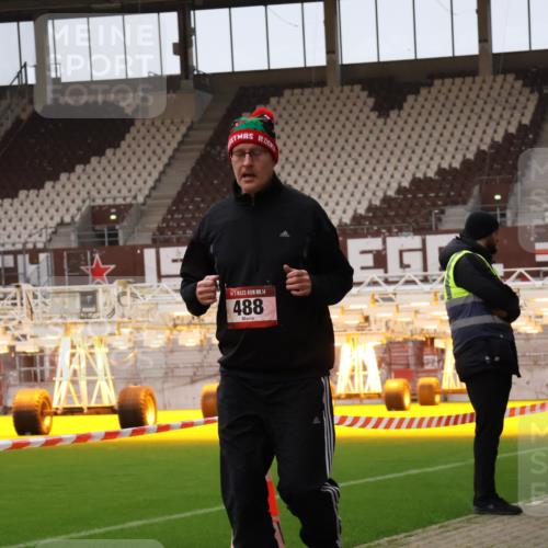 08.12.2024 - St. Pauli X-Mass-Run No. 14 Yannick Fuchs http://msf.ph/oto/7476724 08.12.2024 09:58:53 Ziel 111, 488, 989, 1105, 1119, 2722, 2983 meine-sportfotos.de