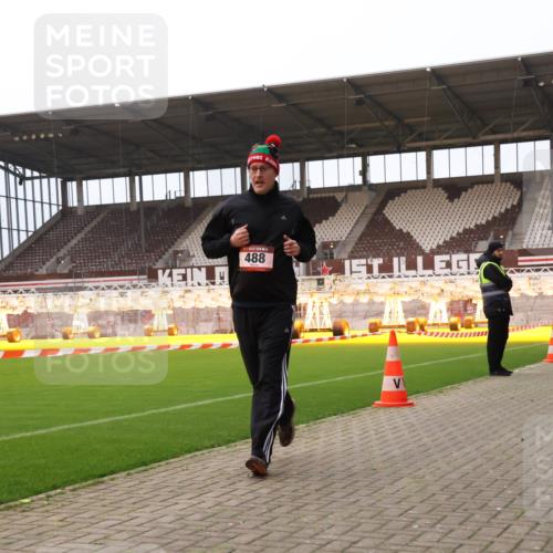 08.12.2024 - St. Pauli X-Mass-Run No. 14 Yannick Fuchs http://msf.ph/oto/7476749 08.12.2024 09:58:54 Ziel 111, 488, 989, 1105, 1119, 2722, 2983 meine-sportfotos.de