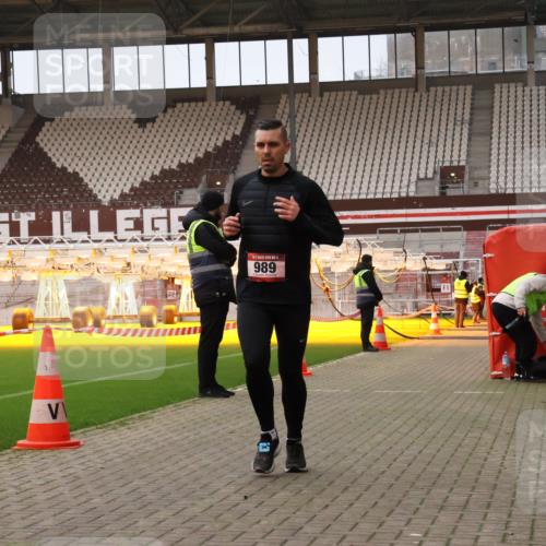 08.12.2024 - St. Pauli X-Mass-Run No. 14 Yannick Fuchs http://msf.ph/oto/7476767 08.12.2024 09:58:55 Ziel 111, 488, 989, 1105, 2722, 2983 meine-sportfotos.de