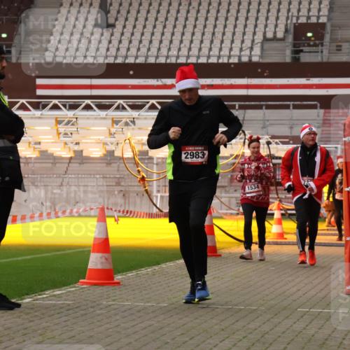 08.12.2024 - St. Pauli X-Mass-Run No. 14 Yannick Fuchs http://msf.ph/oto/7476812 08.12.2024 09:59:07 Ziel 738, 1202, 1534, 1802, 1874, 2983, 3293 meine-sportfotos.de
